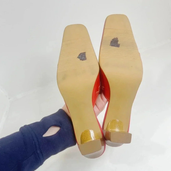 Vintage Danelle Red Leather Stitched Heels Women's Size 8.5 - Picture 8 of 9